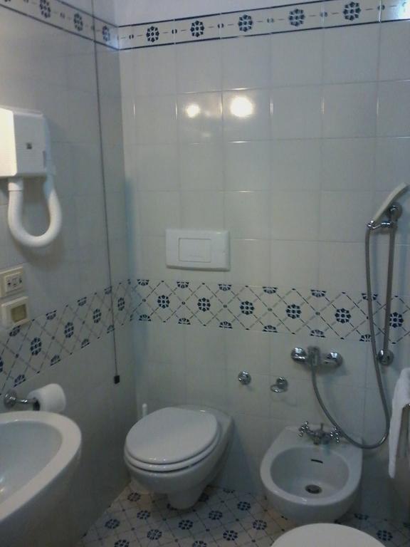 Cisterna Nel Borgo Hotel Castiglione dʼOrcia Quarto foto